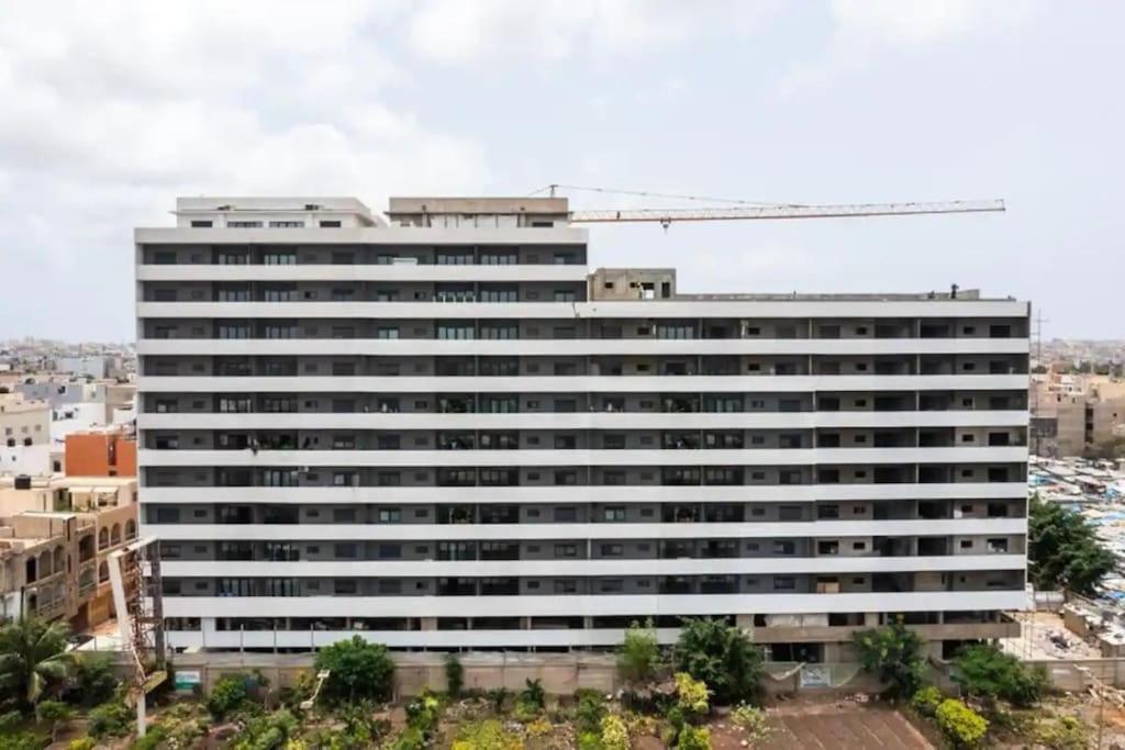 Superbe Appartement Avec Parking Gratuit Et Garde Dakar Exterior photo