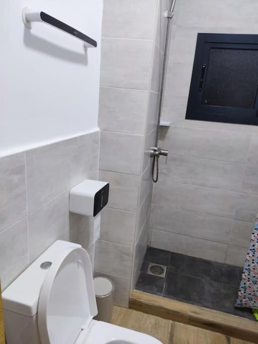 Superbe Appartement Avec Parking Gratuit Et Garde Dakar Exterior photo