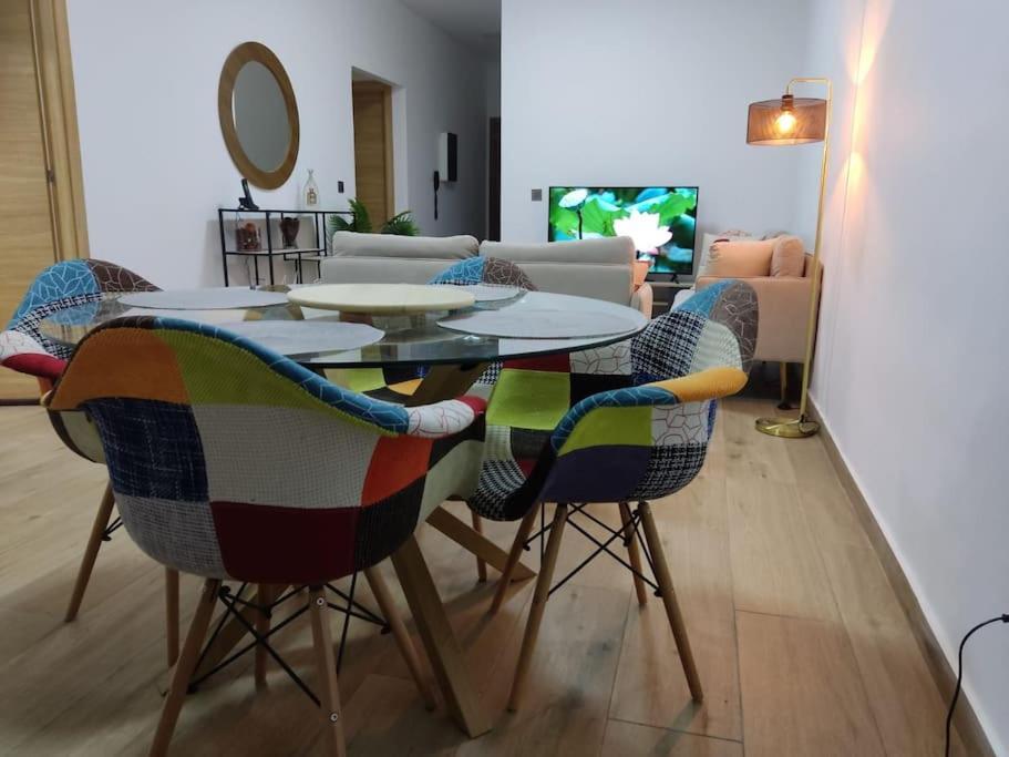 Superbe Appartement Avec Parking Gratuit Et Garde Dakar Exterior photo
