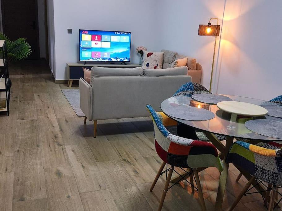 Superbe Appartement Avec Parking Gratuit Et Garde Dakar Exterior photo